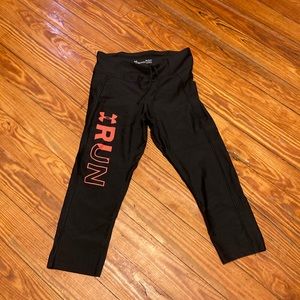 Women’s Under Armour heat gear compression pants